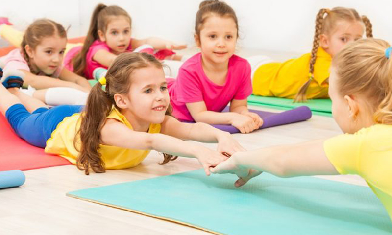 Jednostavne vježbe za jačanje dječjeg tijela kod kuće